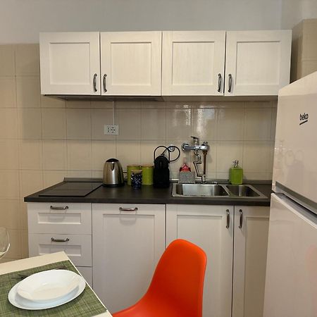 The Best Rent - Spacious One-Bedroom Apartment Near Colosseum Řím Exteriér fotografie